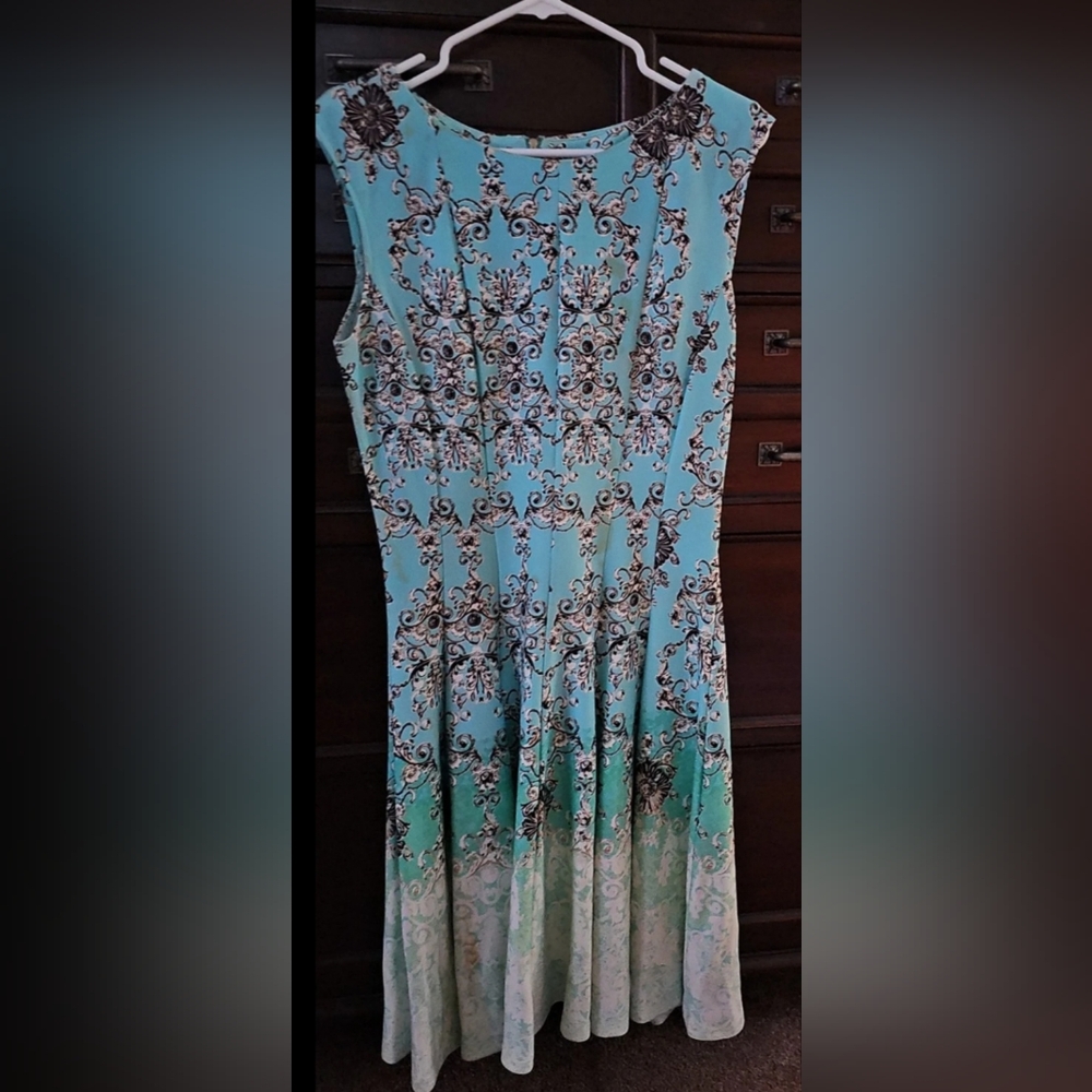 Women's dress